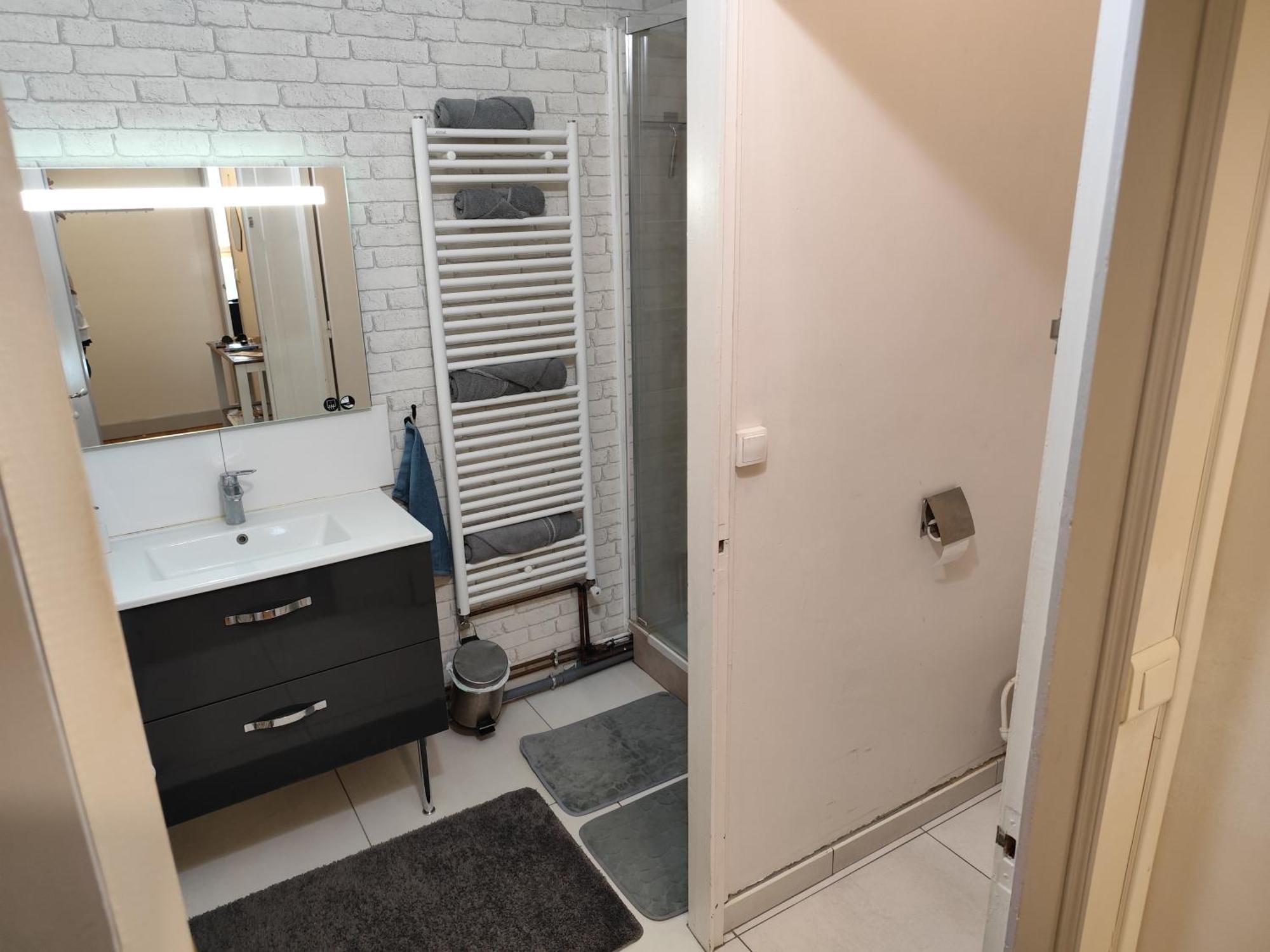 2 Pieces Totalement Renove Au Coeur De Bourges Apartment Ngoại thất bức ảnh